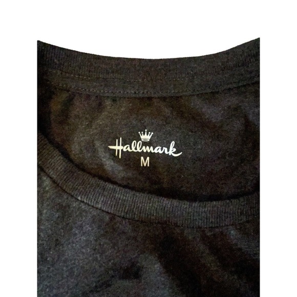 LGBTQ PRIDE "Proud" Tee Shirt Medium Dark Gray Rainbow Hallmark Brand New - Picture 6 of 9